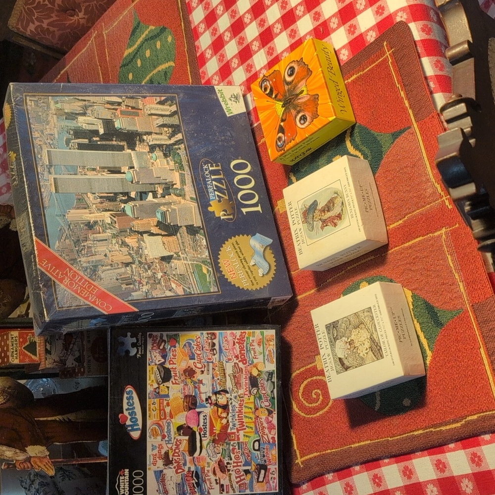 5 Vintage Collectors Puzzles"2"Un-opened